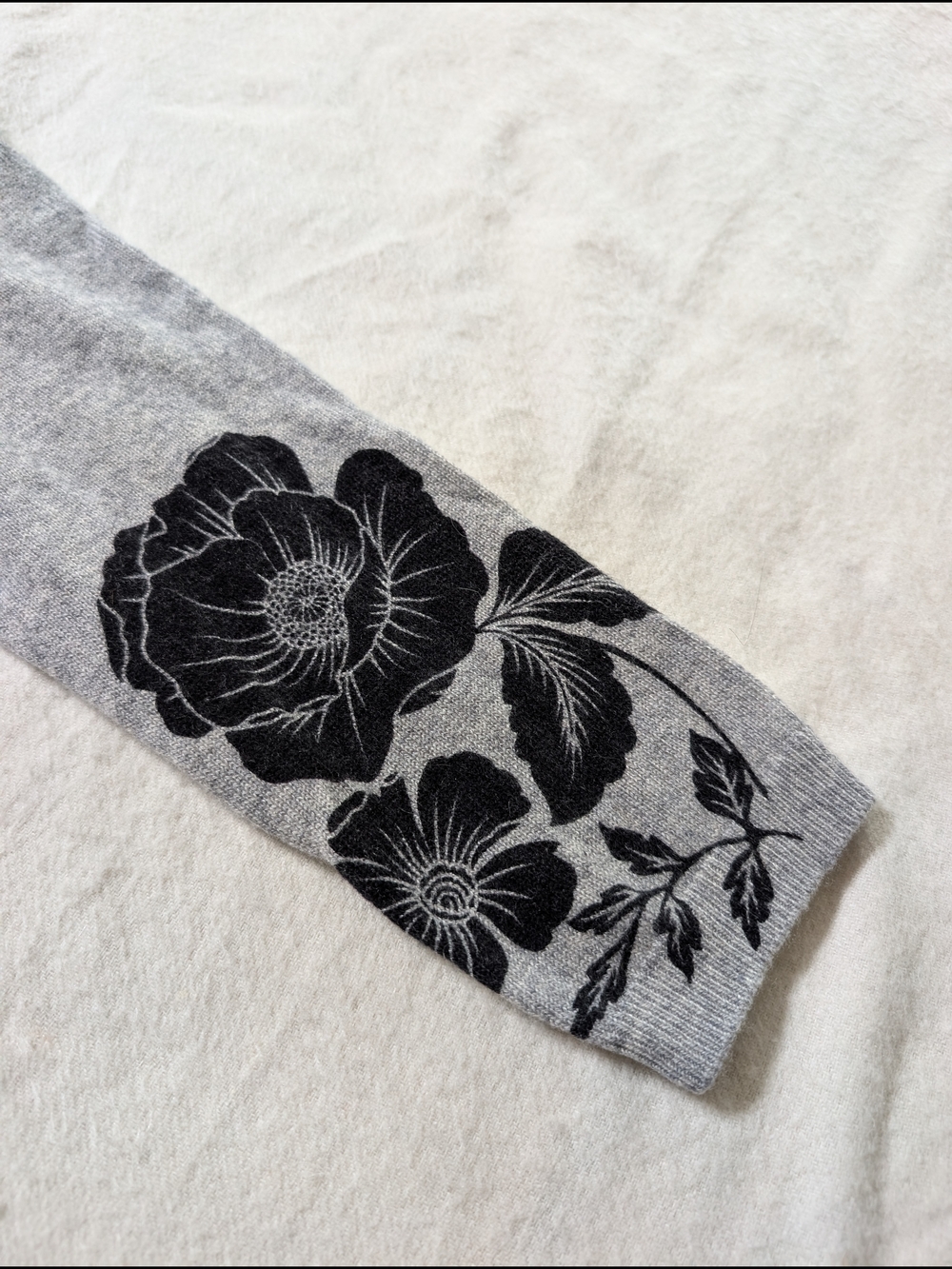 Talbots 100% Cashmere Gray Floral Sweater with Black Floral Print S - Picture 7 of 9